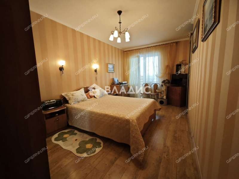 трёхкомнатная квартира на бульваре Мира дом 17А