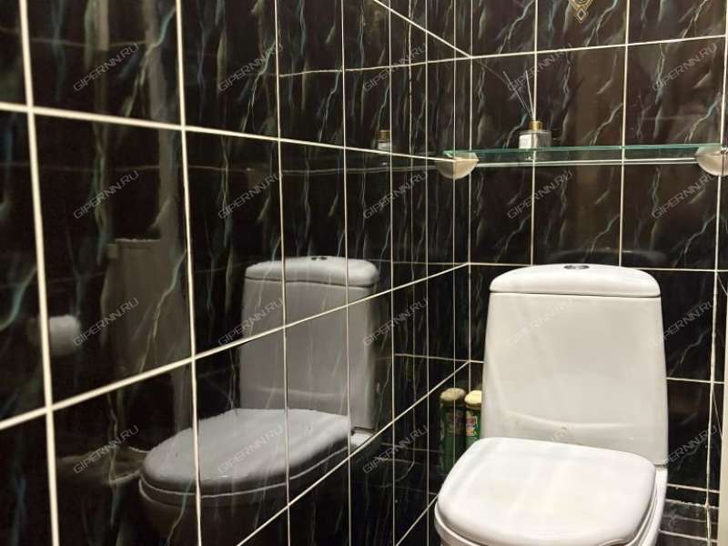 трёхкомнатная квартира на улице Героя Шнитникова дом 8