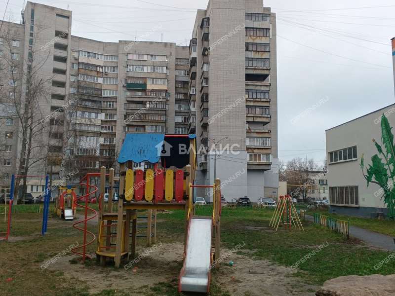 пятикомнатная квартира на проспекте Гагарина дом 119