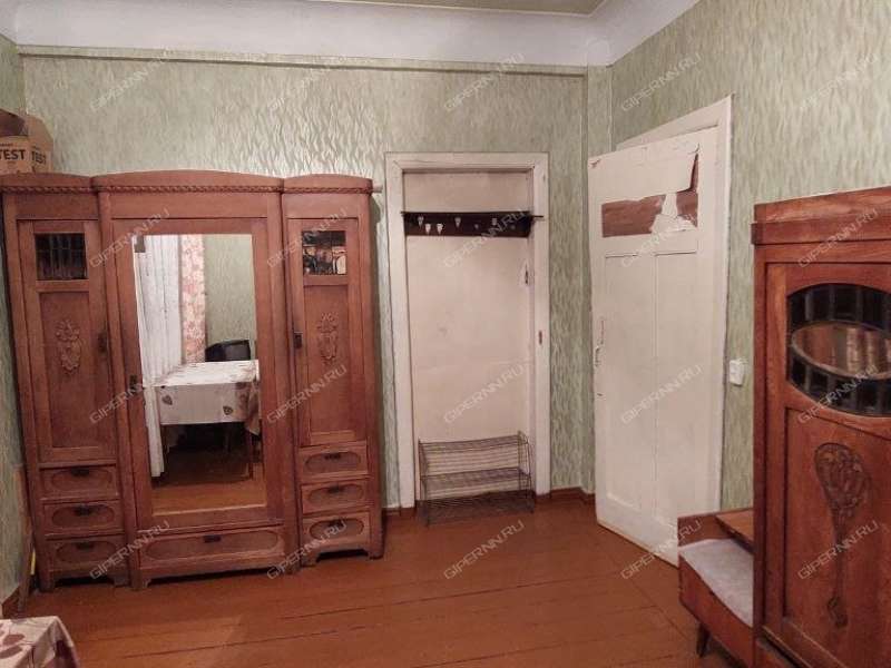 трёхкомнатная квартира на улице Ванеева дом 11